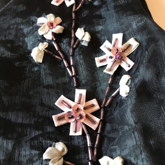 InWear Dressy Black Sleeveless Top with Embossed Flower Beading, Size 4 - Picture 10 of 14